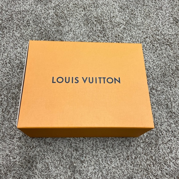 The Frontrow sneaker By Louis Vuitton - Picture 5 of 5